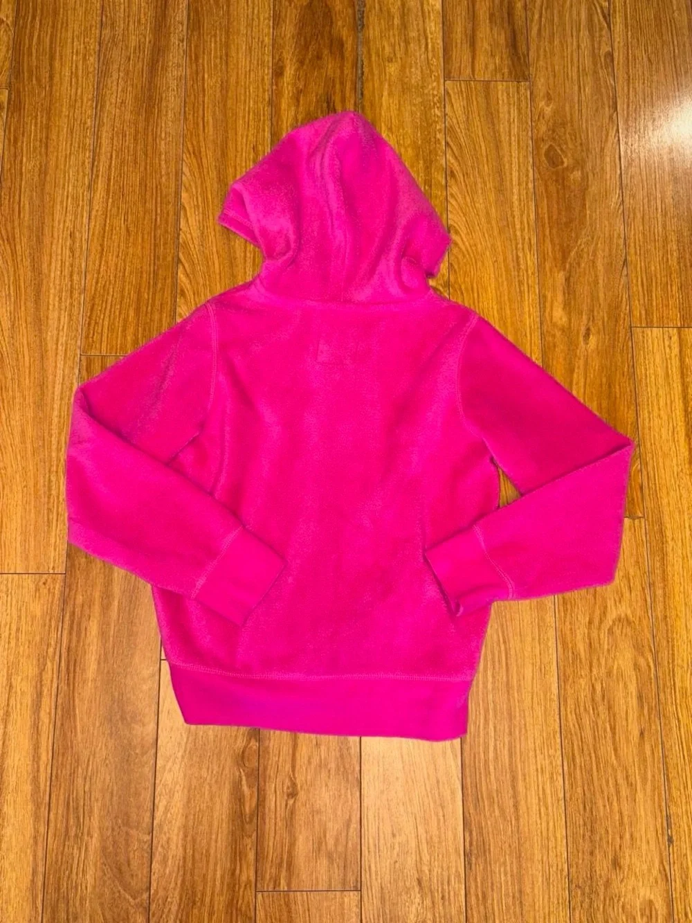 GAP vibrant pink